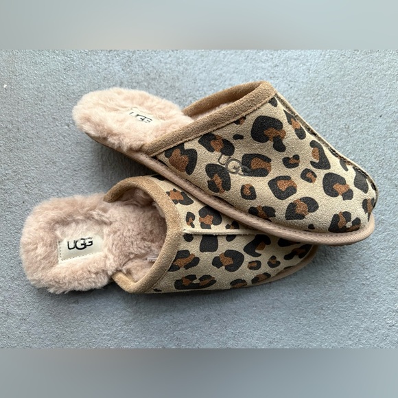 UGG Pearle Scuff slippers in Leopard print- New! 🔥 Size 9 - Picture 2 of 16